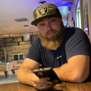 Meet your Posher, Cory